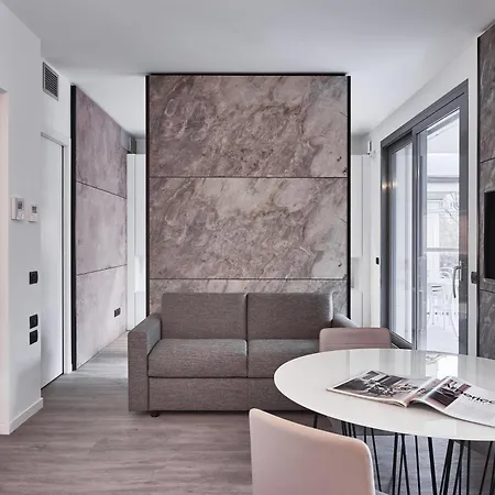 Aparthotel La Perla By Sedar